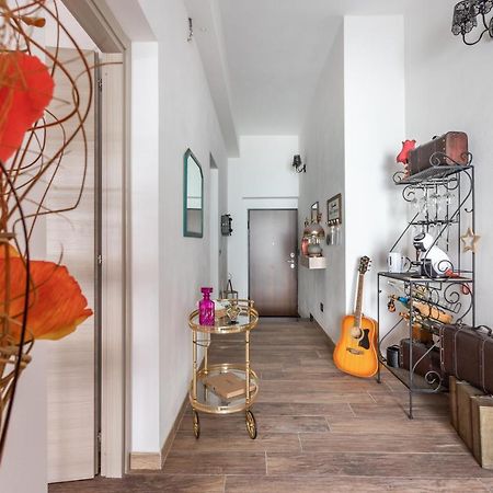 Living G Room กาญารี ภายนอก รูปภาพ